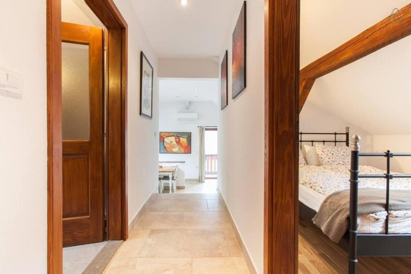 House Maharac With 3 Apartments Till 18 Persons Kamno Exterior foto