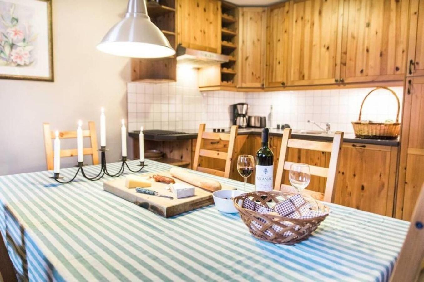 House Maharac With 3 Apartments Till 18 Persons Kamno Exterior foto
